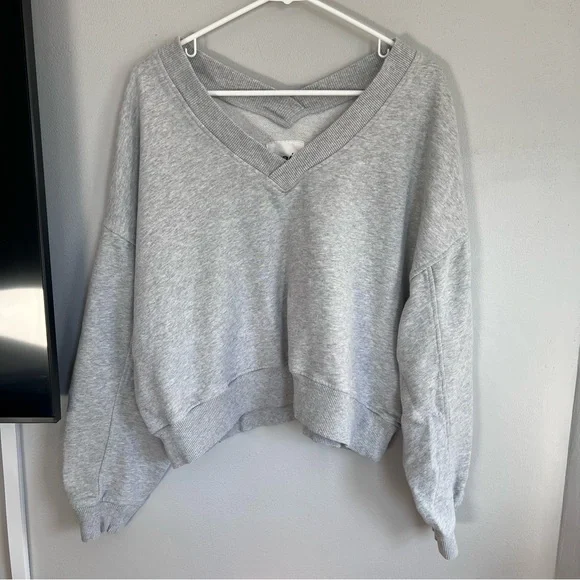 Aerie V Neck Sweatshirt Gray Crop Off The Shoulder M Oversized - Picture 1 of 4